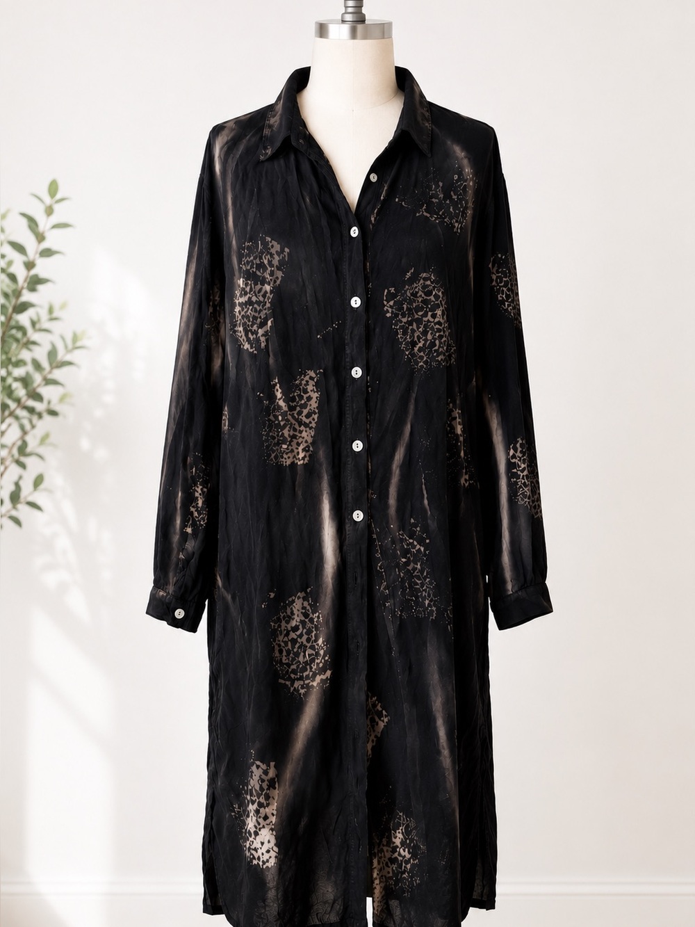 Shirt dress with slits
